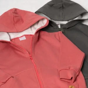 104855Campera frisa con capucha