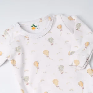 141800Body con broche en cuello